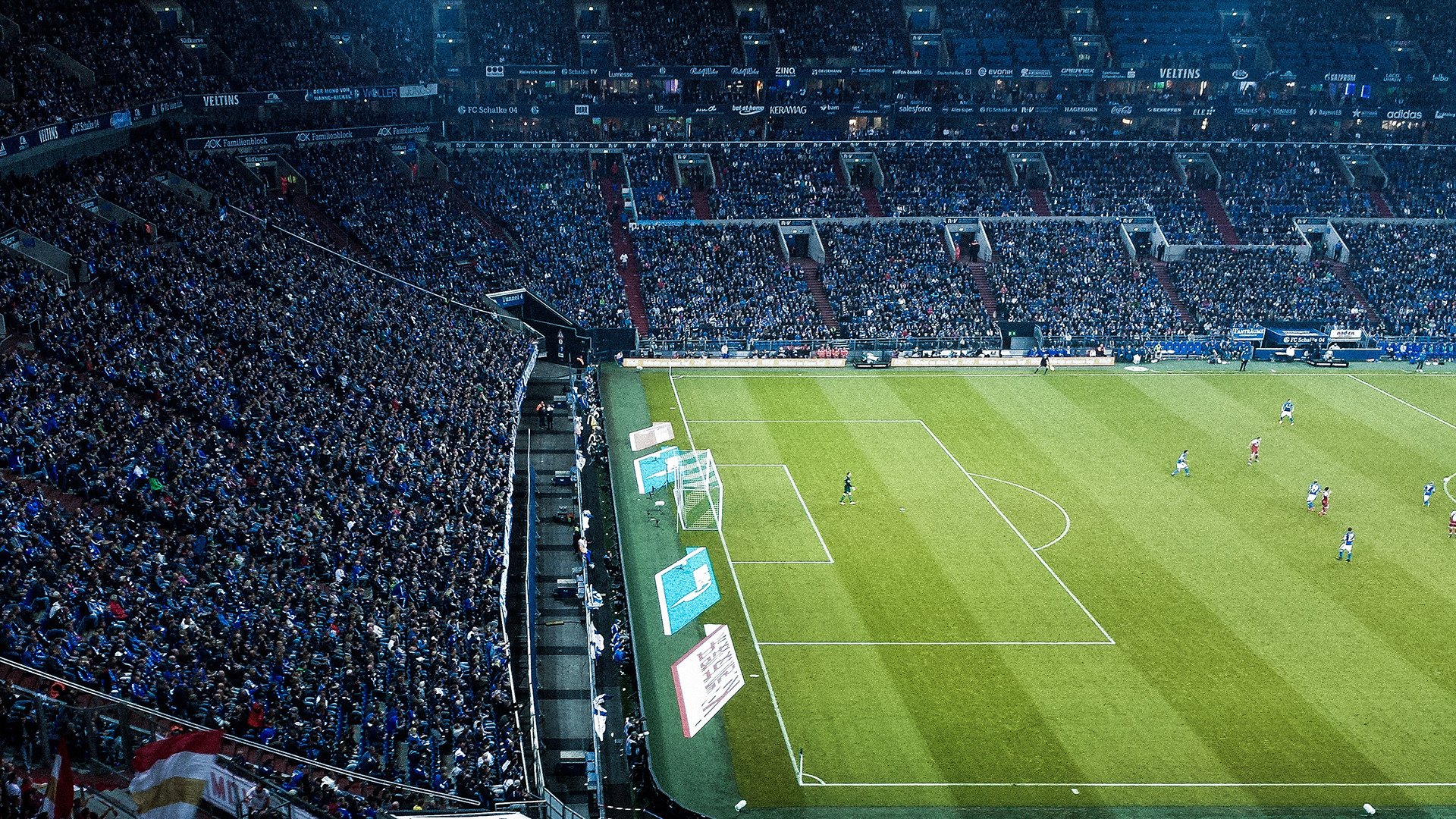 阿尔及利亚压哨绝杀洪都拉斯，西决生死战中的历史性瞬间