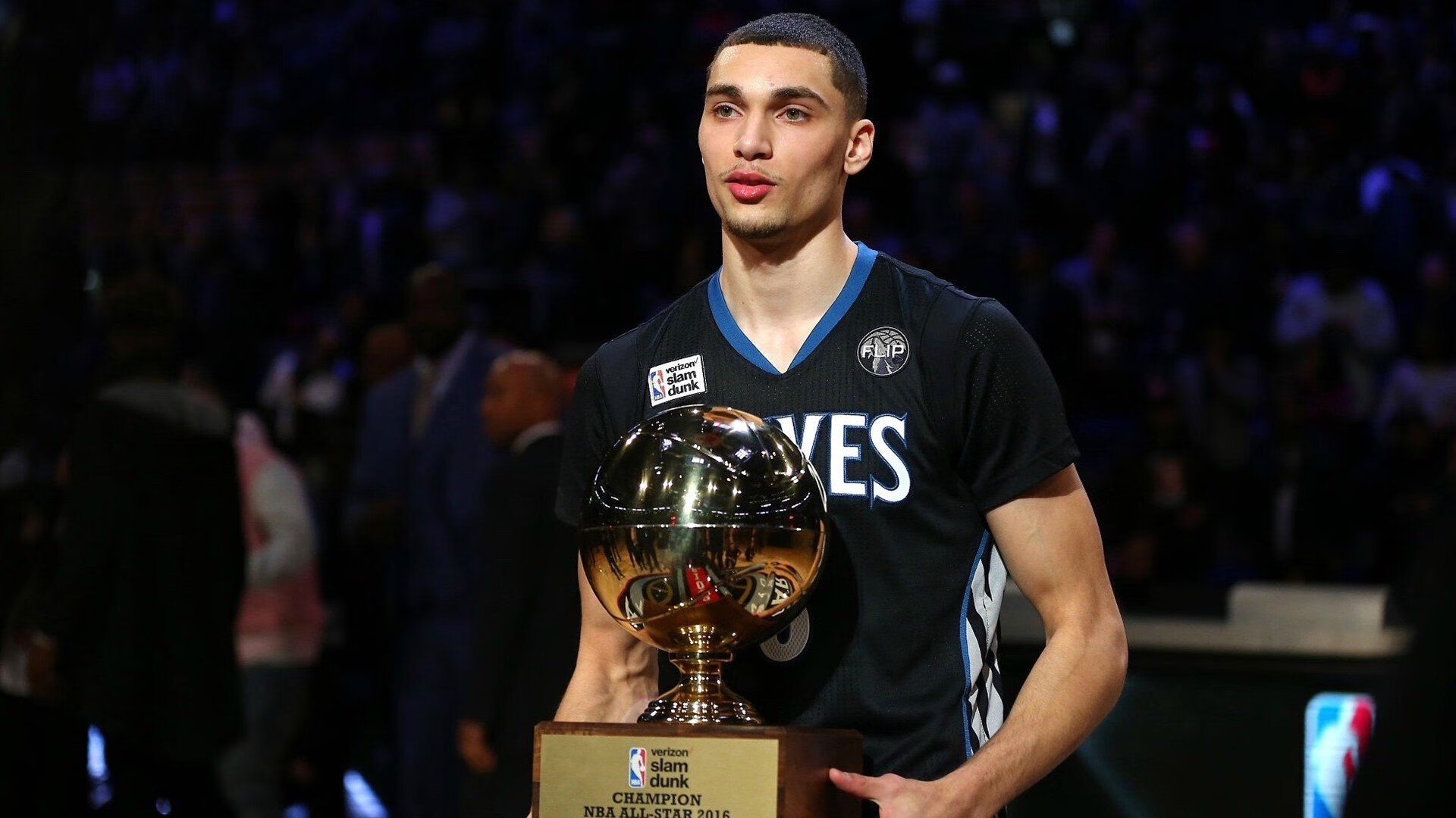 安菲尔德奇迹夜，利物浦绝杀拜仁，东决关键战的永恒瞬间